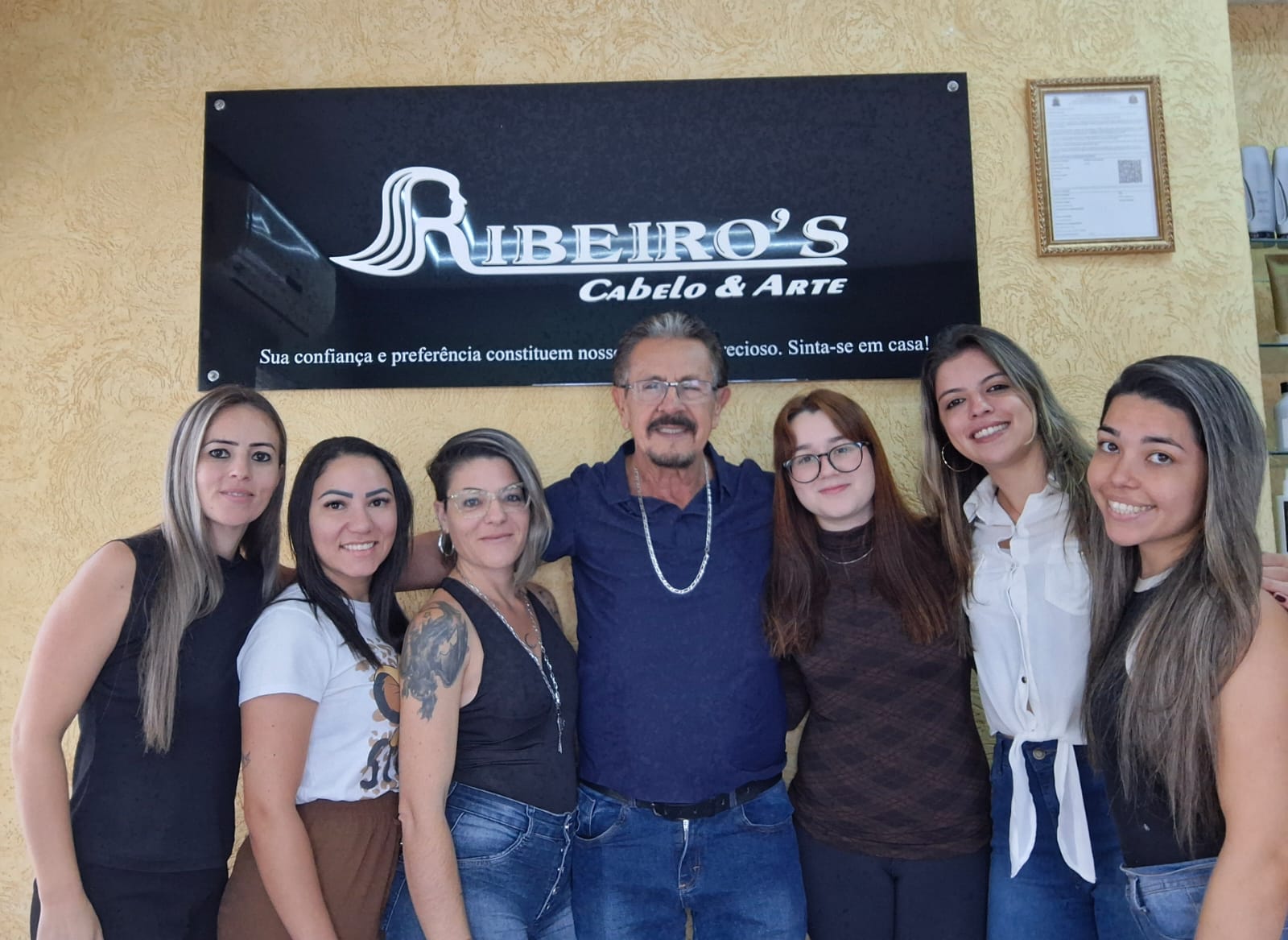 Equipe do salão Ribeiro's Cabelo & Arte — São Carlos SP